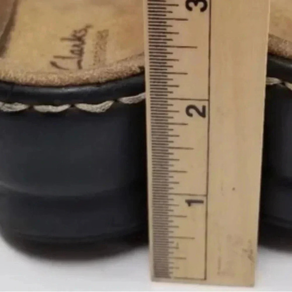 Clark’s Bendables Sandal Dark Brown Leather Upper Straps 2” Heel Women’s 8 GUC - Picture 7 of 11